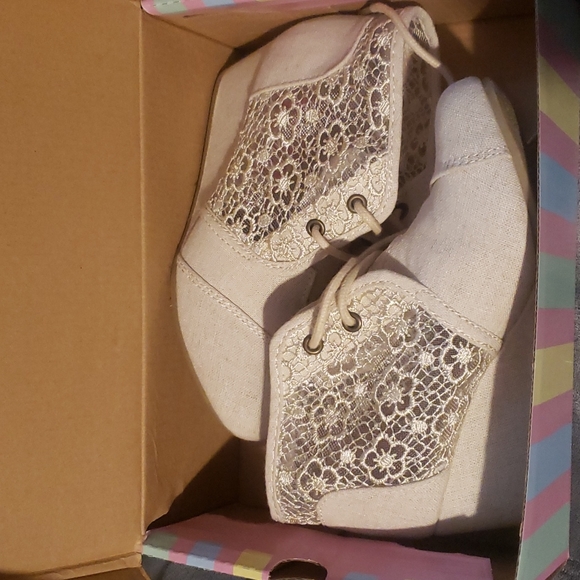 Girls Junior Natural Canvas wedge shoes size 1 M - Picture 6 of 8